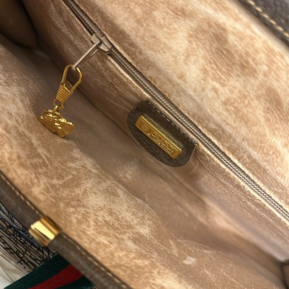 Gucci Envelope GG Monogram Shoulder Bag/Clutch - Picture 14 of 17